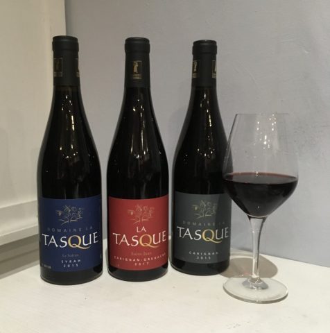 tasting La tasque wines